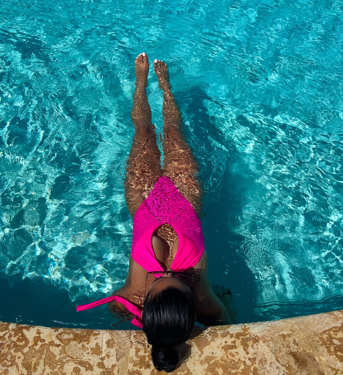 The Beverly Set in Neon Pink